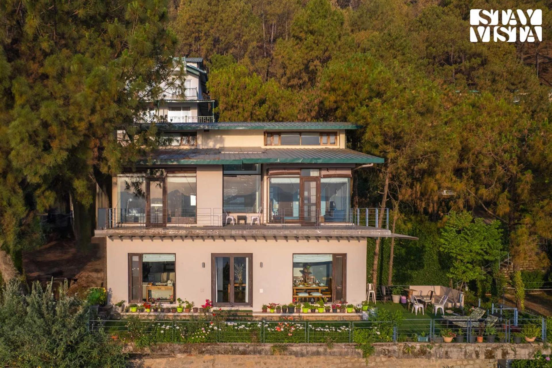 Stayvista At Hillcrest Villa With Valley View, Bonfire And Heater Kasauli Εξωτερικό φωτογραφία