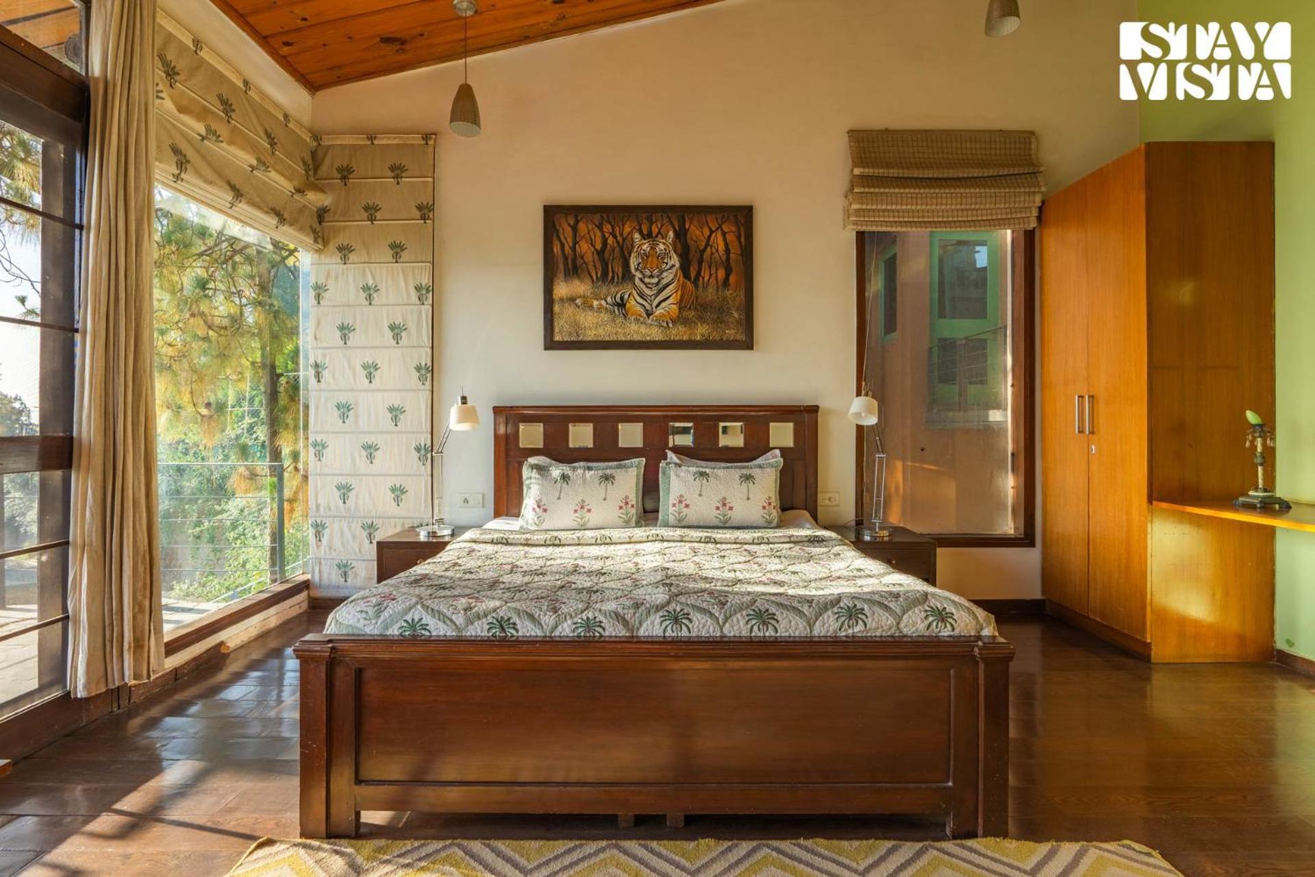 Stayvista At Hillcrest Villa With Valley View, Bonfire And Heater Kasauli Εξωτερικό φωτογραφία